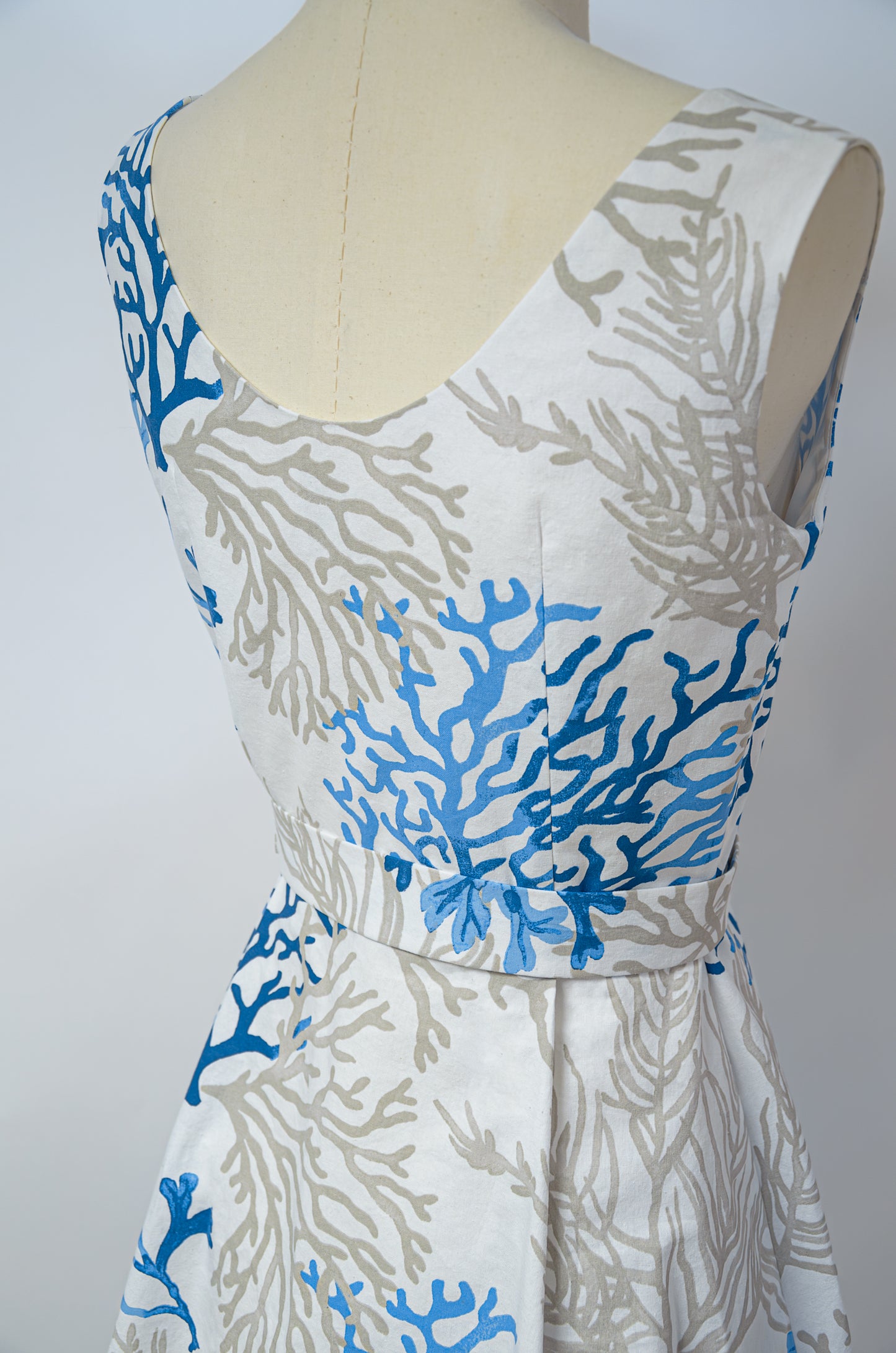 Robe corail bleue en coton : Ondine
