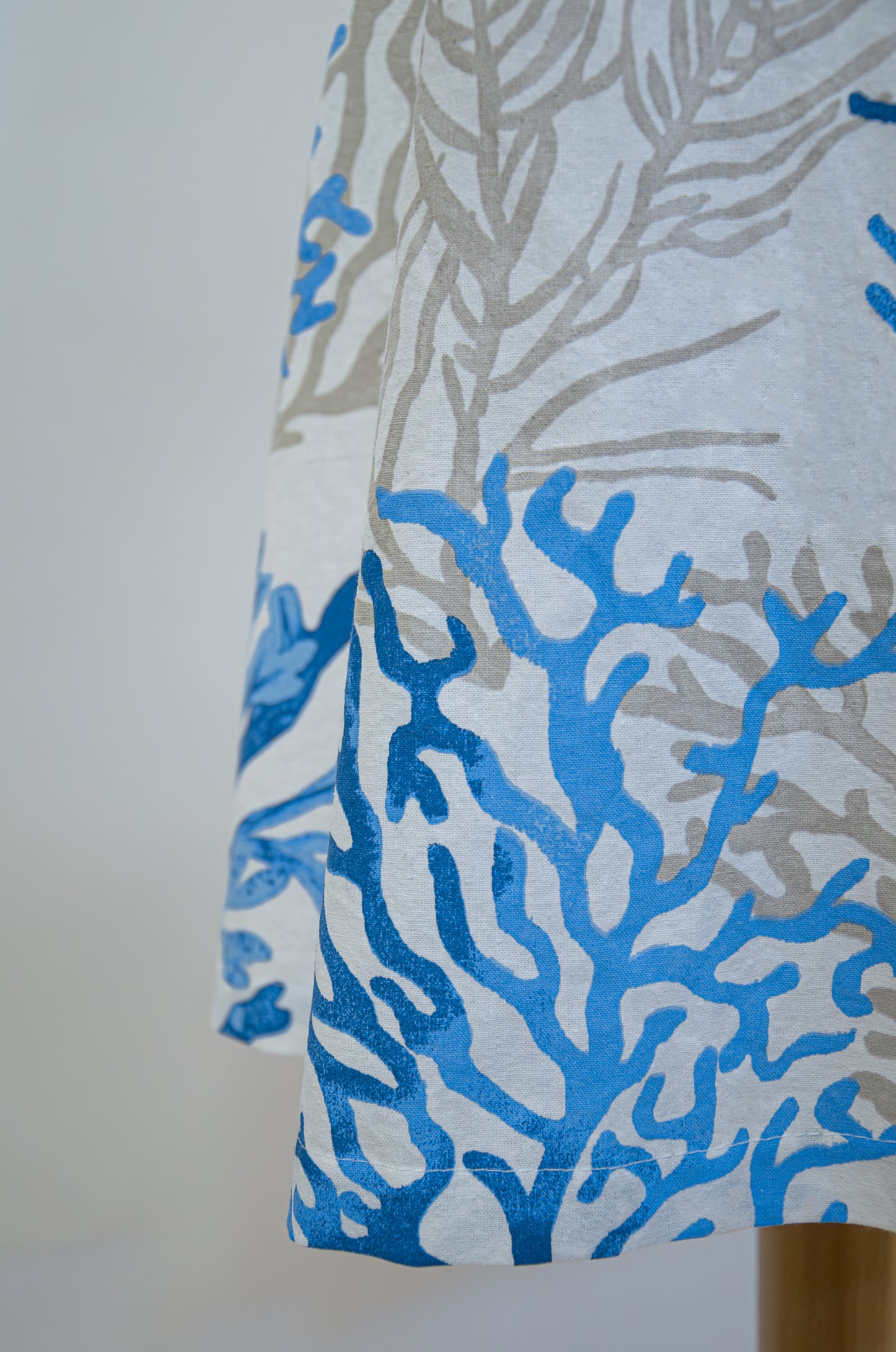 Robe corail bleue en coton : Ondine