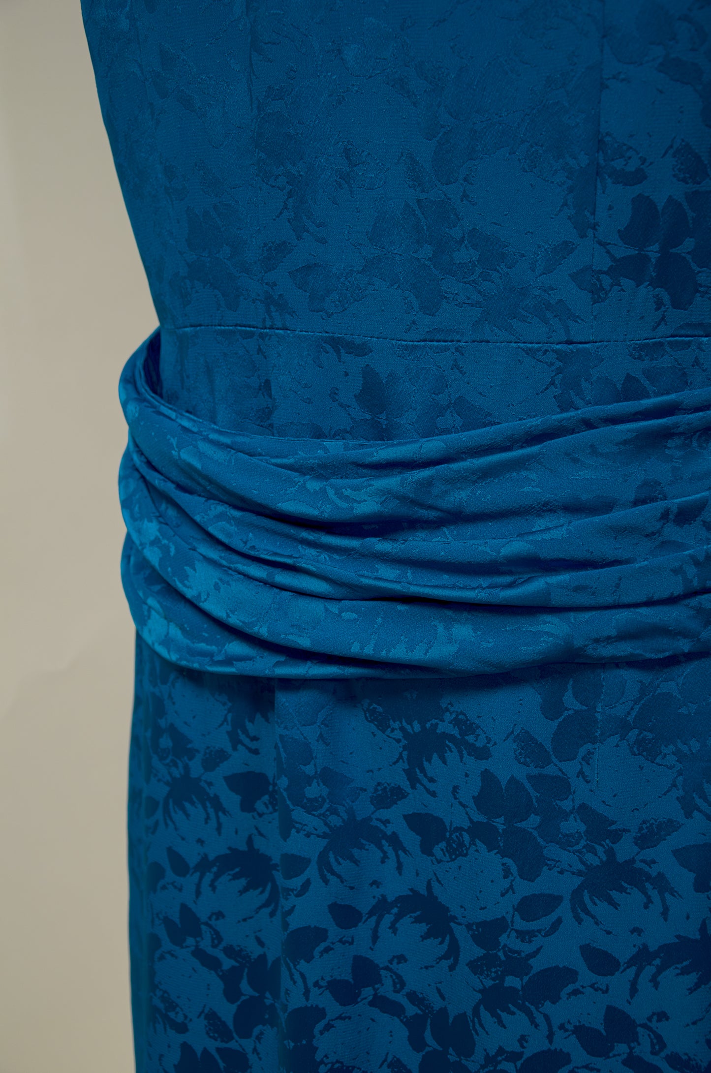 Robe drapée bleue en viscose : Calypso