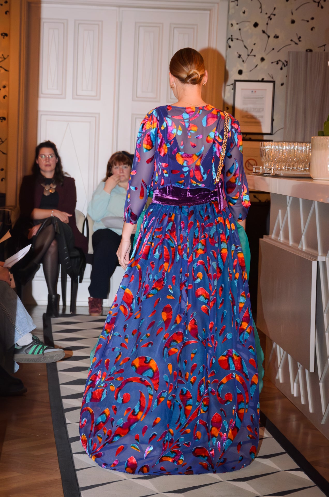 Robe de soirée en velours de soie : Aurore