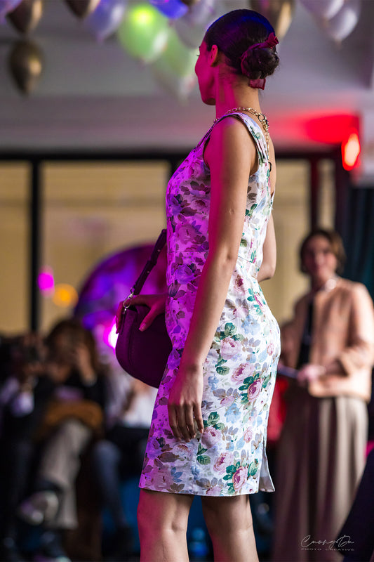 Robe cintrée en coton imprimé Salomé, vue de profil