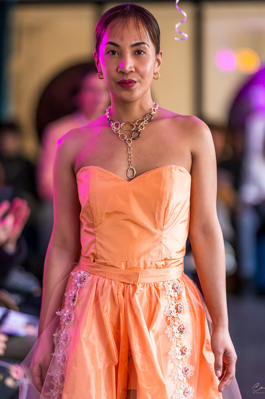 Tenue de soirée bustier et short en soie Eva, détail