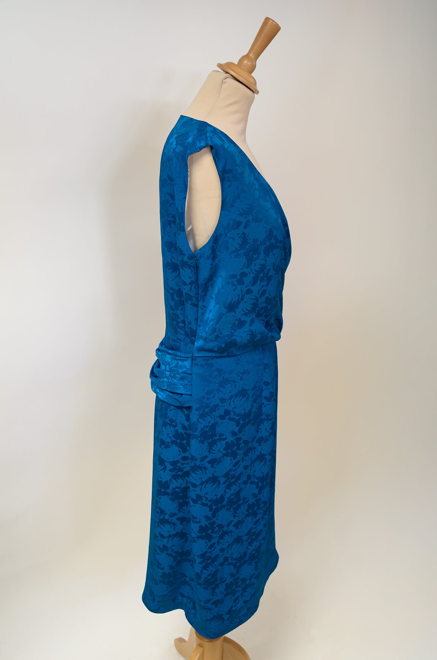 Robe drapée bleue en viscose : Calypso
