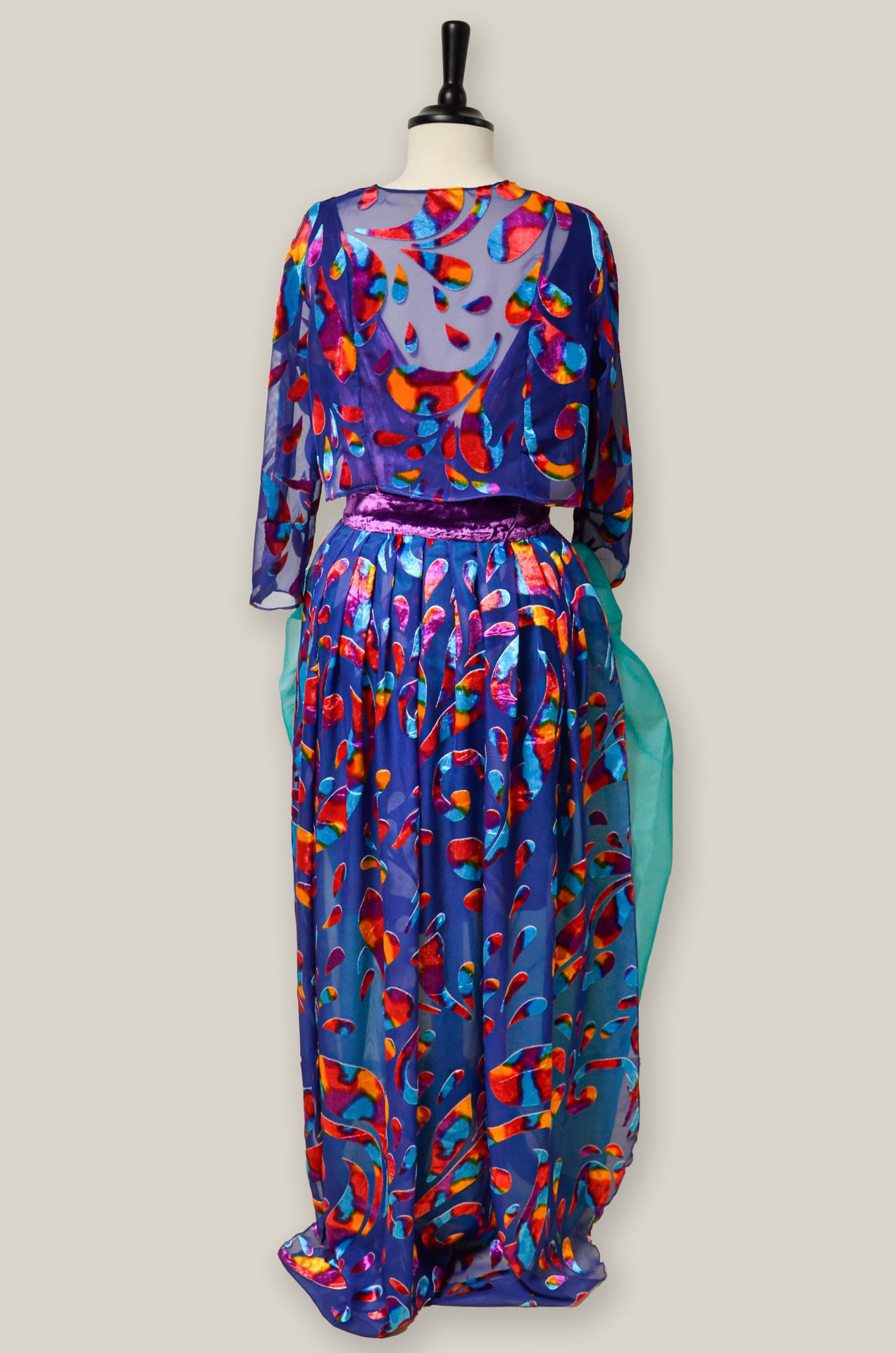 Robe de soirée en velours de soie : Aurore