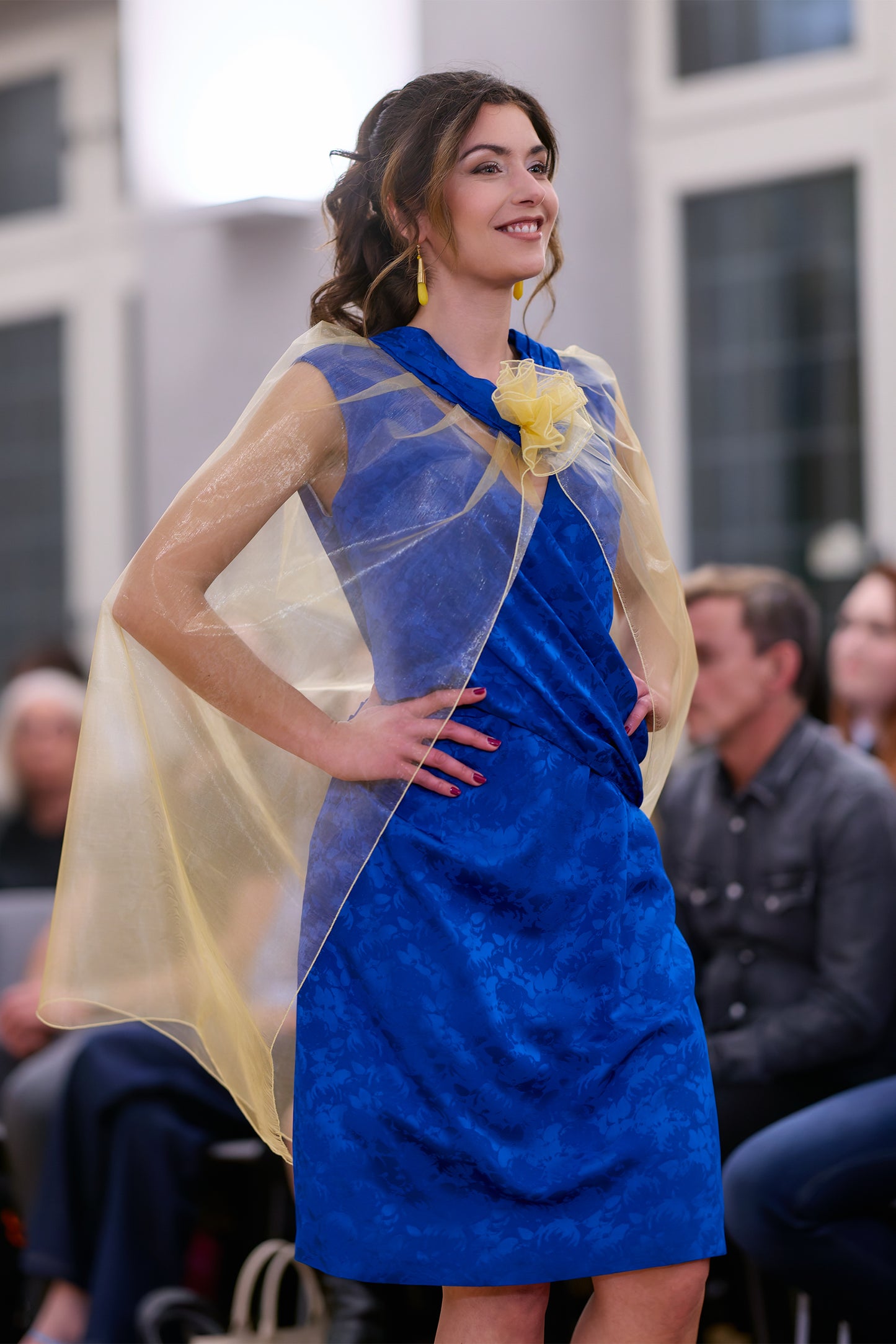 Robe drapée bleue en viscose : Calypso