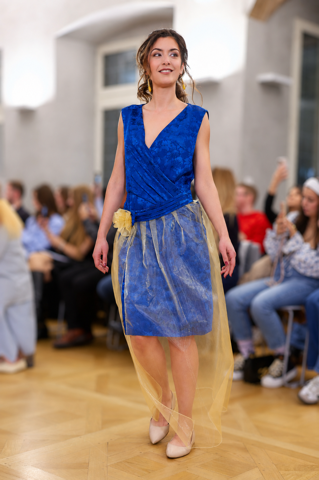 Robe drapée bleue en viscose : Calypso